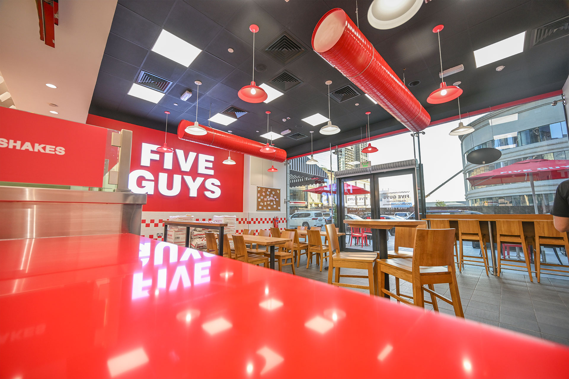 Interior of Char Restaurant Qatar - Image 1