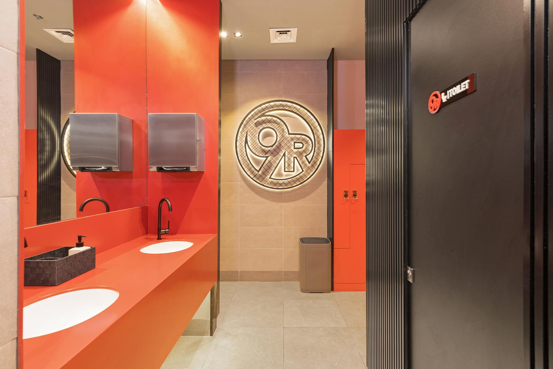 Interior of 9round Kickboxing Fitness Gym Qatar - Image 4