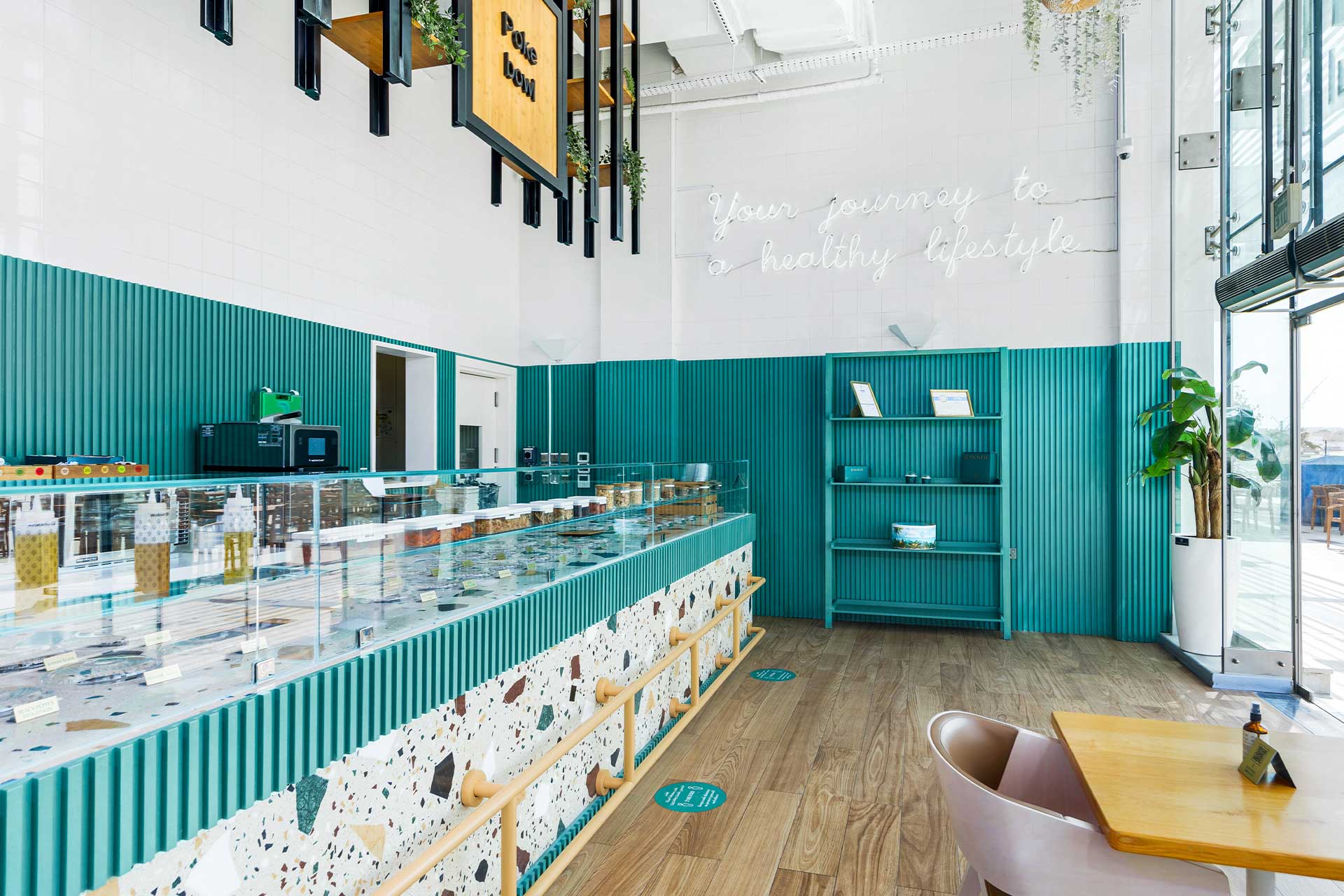Interior of Lean N Fit Restaurant Qatar - Image 3