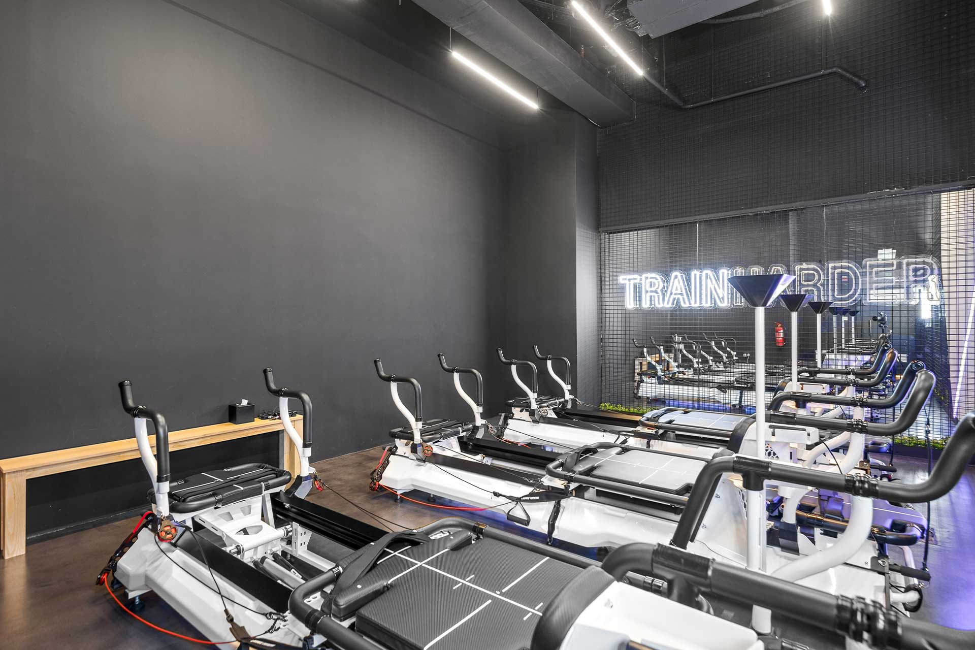 Interior of The Megaformer Studio Qatar - Image 4